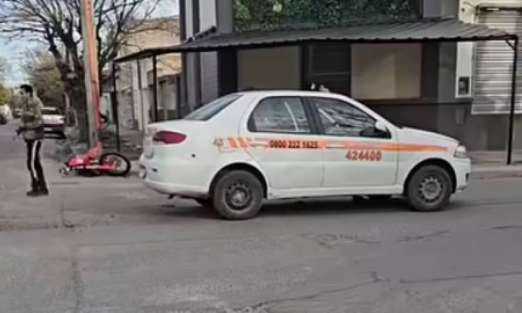Un hombre y su hijo menor de edad fueron asistidos en el Hospital tras un accidente de tránsito
