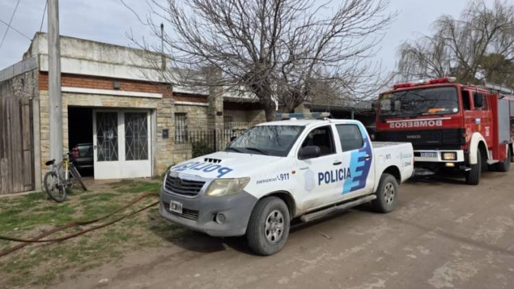 Principio de incendio en una vivienda en Pilcomayo 79