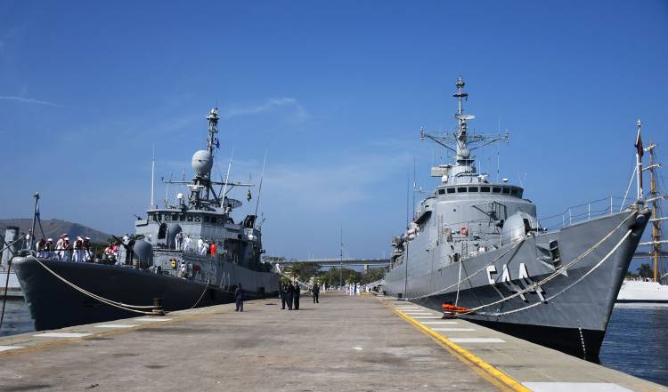 La corbeta ARA “Espora” arribó a Río de Janeiro