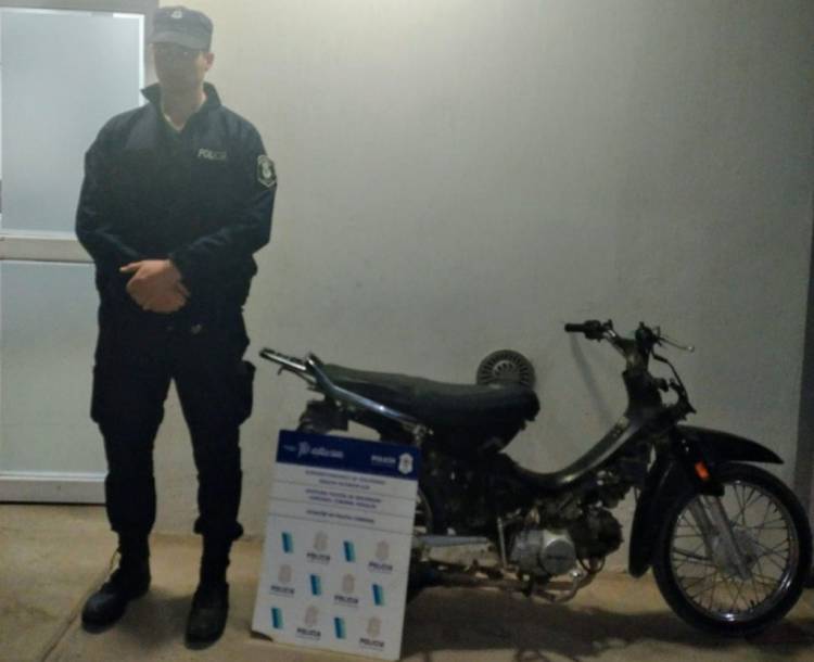 Un menor de 17 años fue aprehendido por una moto con numeración de chasis suprimida