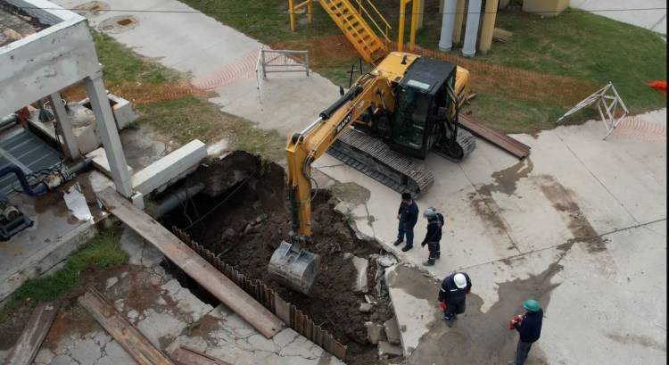 ABSA inició la reparación del colector cloacal en la Planta Depuradora de Punta Alta