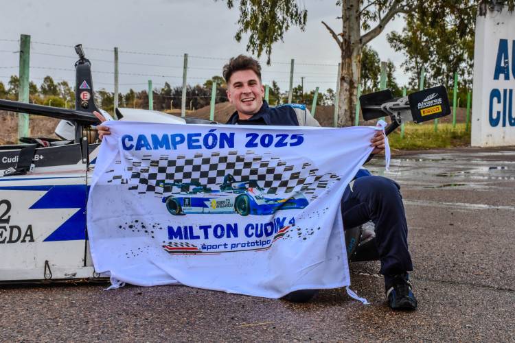 El Puntaltense Milton Cudina es el nuevo CAMPEÓN del Sport Prototipos