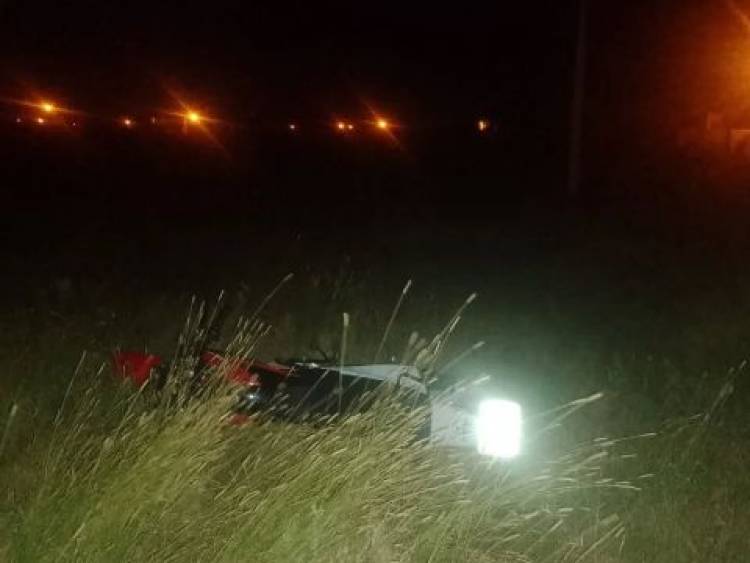 Otra moto robada aparece entre los pastos en avenida Triunvirato