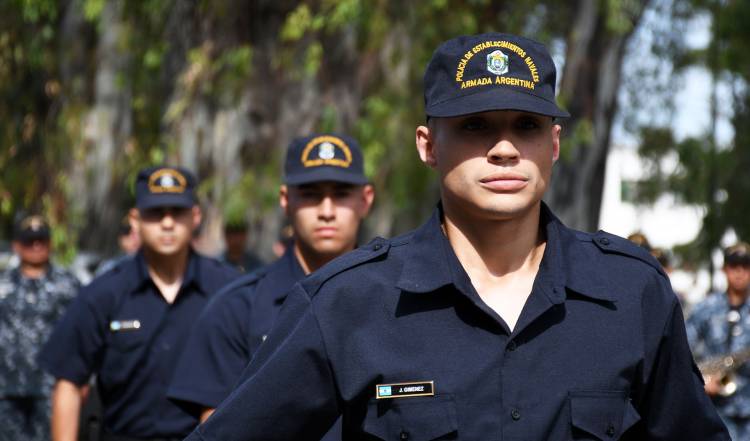 Egresaron nuevos agentes para la Policía de Establecimientos Navales