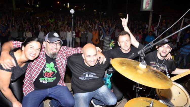 Llega el “Pehuen Rock” con el show de Zoom en la peatonal de Brown