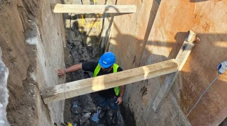 Anuncian que ABSA invertirá $125 millones para renovar colectores cloacales en Punta Alta