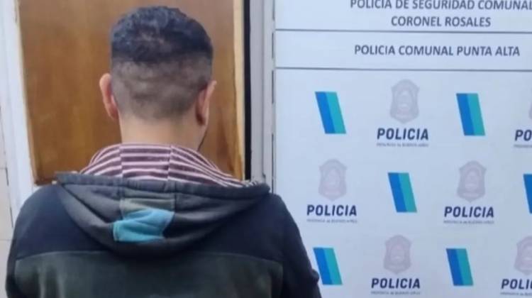Detienen otra vez al hombre que rompió los vidrios de una camioneta a botellazos