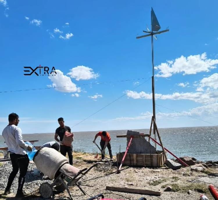 Un monumento que homenajeaba a un windsurfista fue vandalizado antes de ser inaugurado en Arroo Pareja