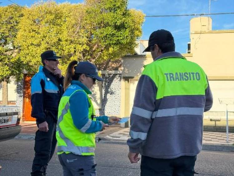 A un hombre le retuvieron la licencia de conducir por no pagar la cuota alimentaria
