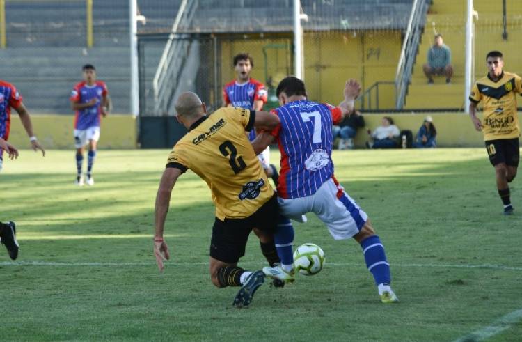 Liga del Sur: Rosario empató 2 a 2 con Olimpo en el Carminatti