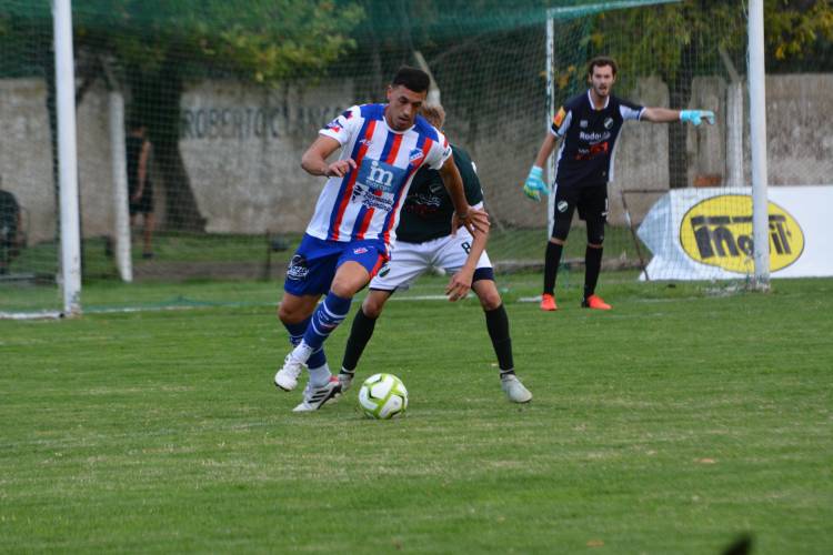Liga del Sur: En lo que fue un partidazo, Rosario empató 3 a 3 ante Pacífico en Cabildo