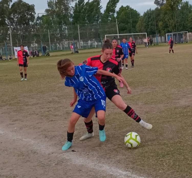 Sporting Femenino derrotó 2 a 1 a La Armonía