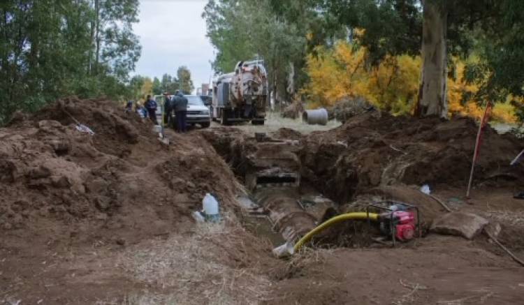 Intensa jornada de obras y mantenimiento en distintos sectores de Coronel Rosales