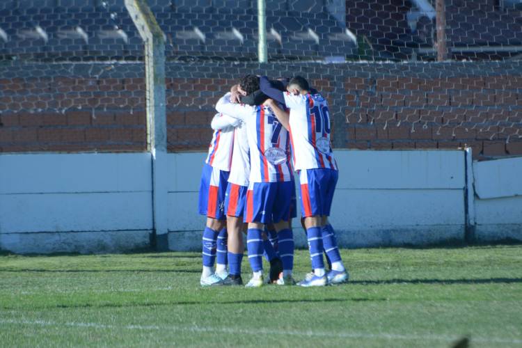 Liga del Sur: Rosario le ganó al puntero y se suma a la pelea