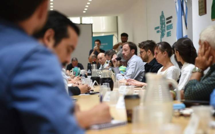 Paritarias bonaerenses: docentes rechazaron una oferta del 2,5 por ciento de aumento en julio 2026