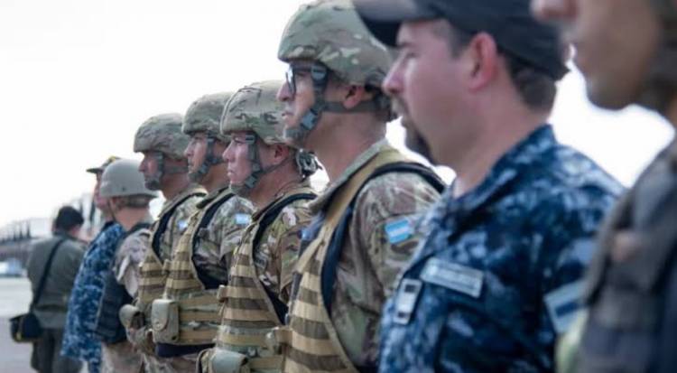 El Gobierno otorgará un plus de hasta 25 por ciento a militares con títulos universitarios y de posgrado