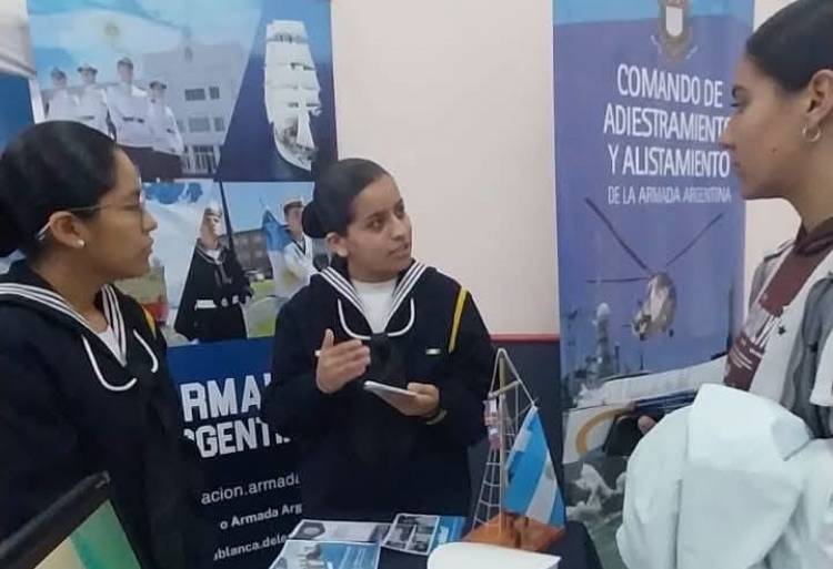 Aspirantes de la EESSA participan de la Muestra Informativa de Carreras de la UNS