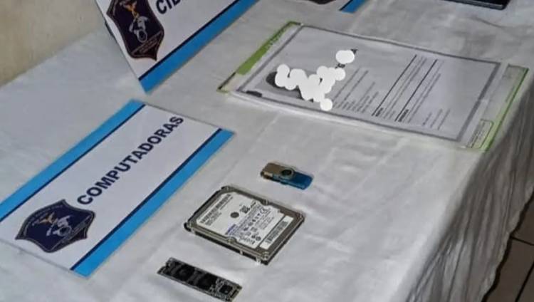 Allanamientos y secuestro de dispositivos en una causa por el envio de imágenes íntimas de una menor