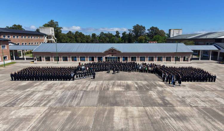 Se conmemoró el 129º aniversario de la Escuela de Suboficiales de la Armada